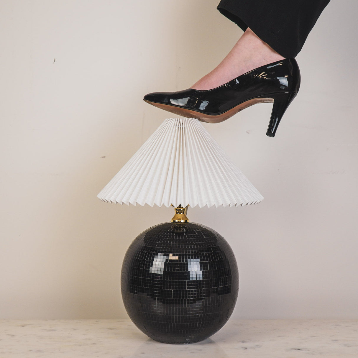 Tischlampe - Discokugel - Glas - Schwarz - 20x20cm