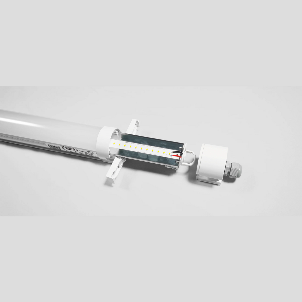 LED Tri-proof Armatuur, IP65 IK10, 230V