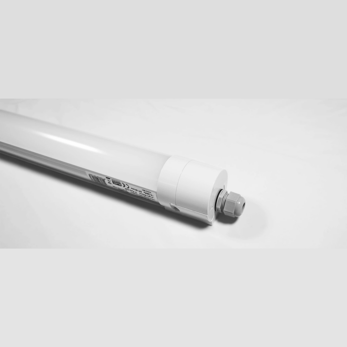 LED Tri-proof Armatuur, IP65 IK10, 230V