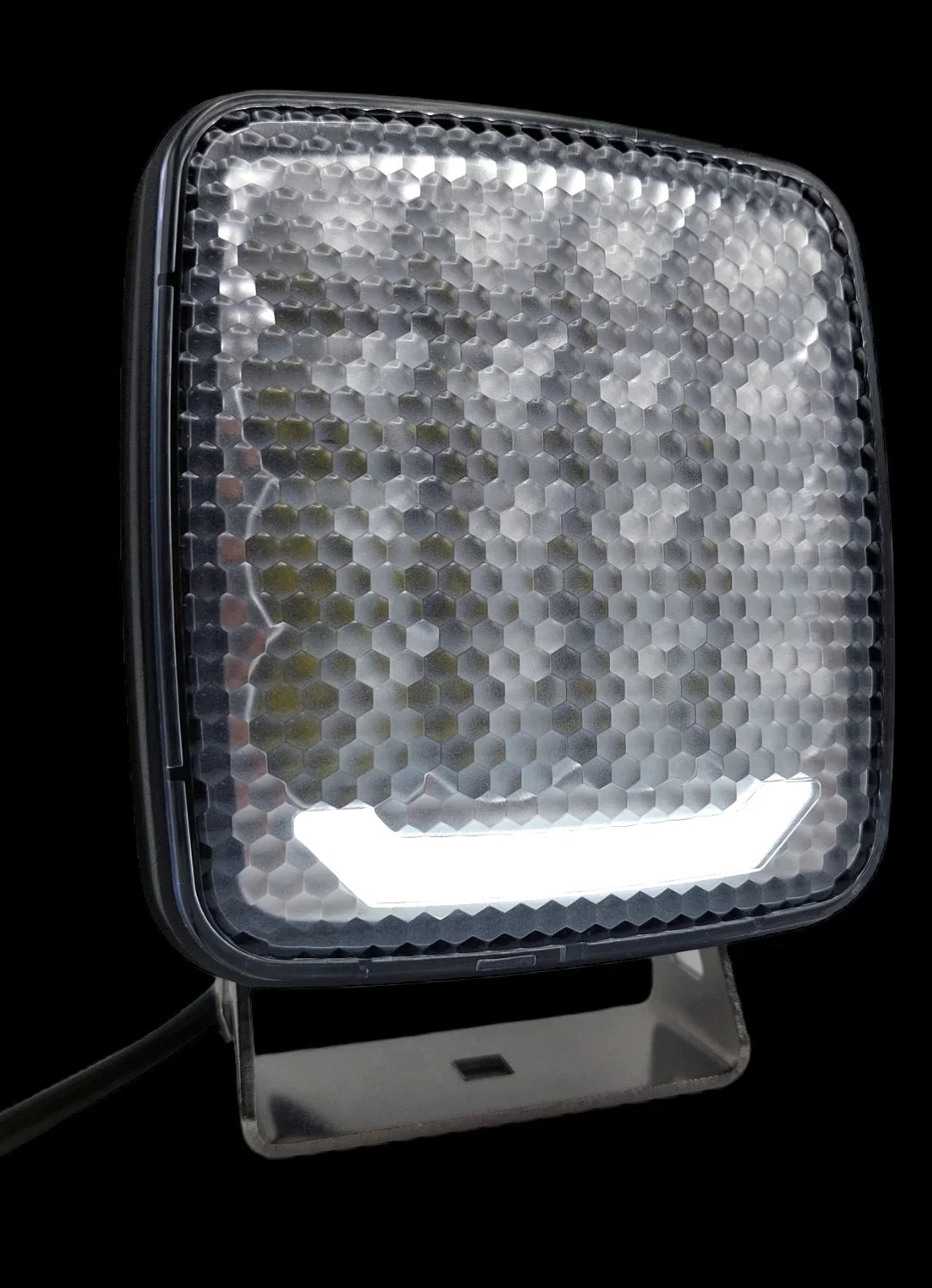 Ollson Silverback 80-Watt-LED-Arbeitsleuchte mit weißem Positionslicht, 5600 Lumen