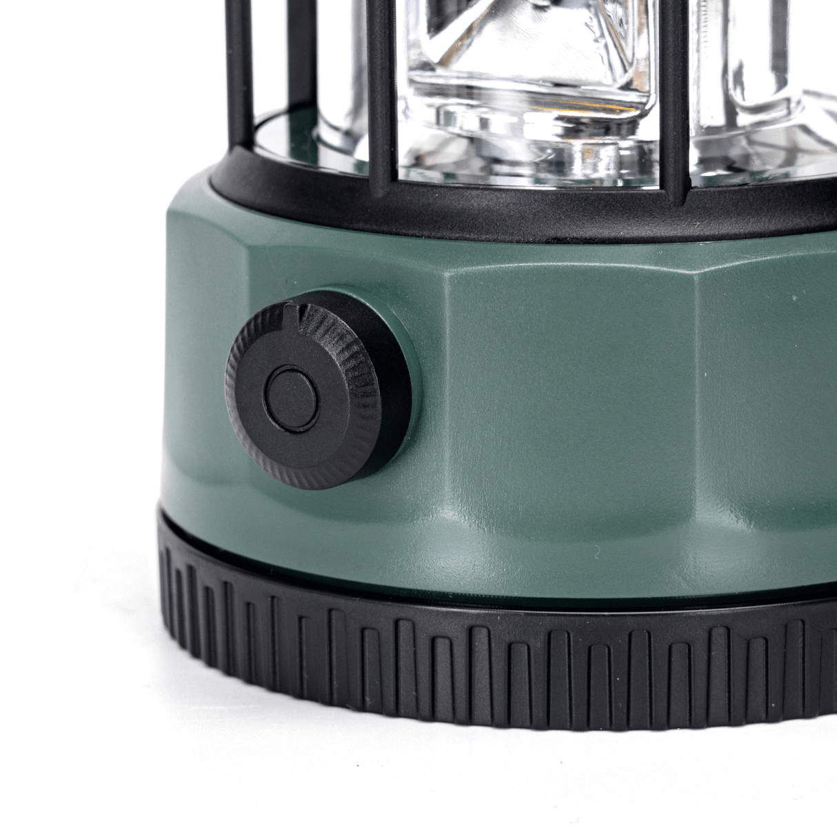 Aigostar camping LED lamp op batterijen met een stevig ontwerp en eenvoudige bediening voor buitengebruik