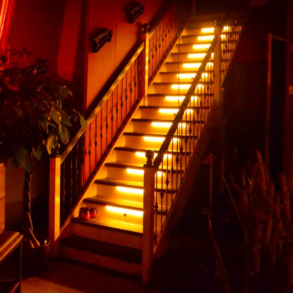 LED-Treppenbeleuchtungsset, 1700 Lumen – 15 Stufen – 80 cm – Warmweiß (2700 K) – Dimmbar – 15-teilig
