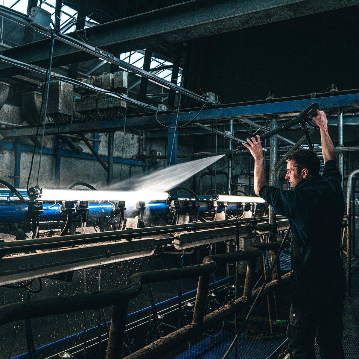 FarmPro LED TL-Leuchte 150 cm - Landwirtschaftliche LED TL-Beleuchtung - Ammoniak- und wasserbeständig - IP69K