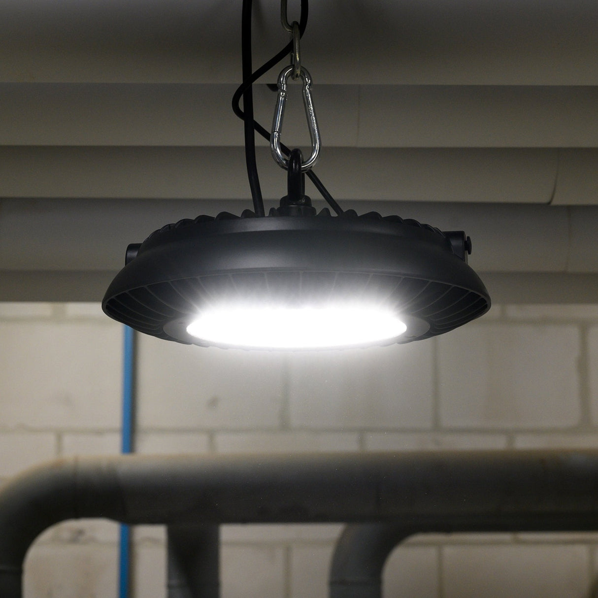 LED-Hallenleuchte 150 W – 21750 Lumen – 4000 K – Schutzart IP65 – Dimmbar