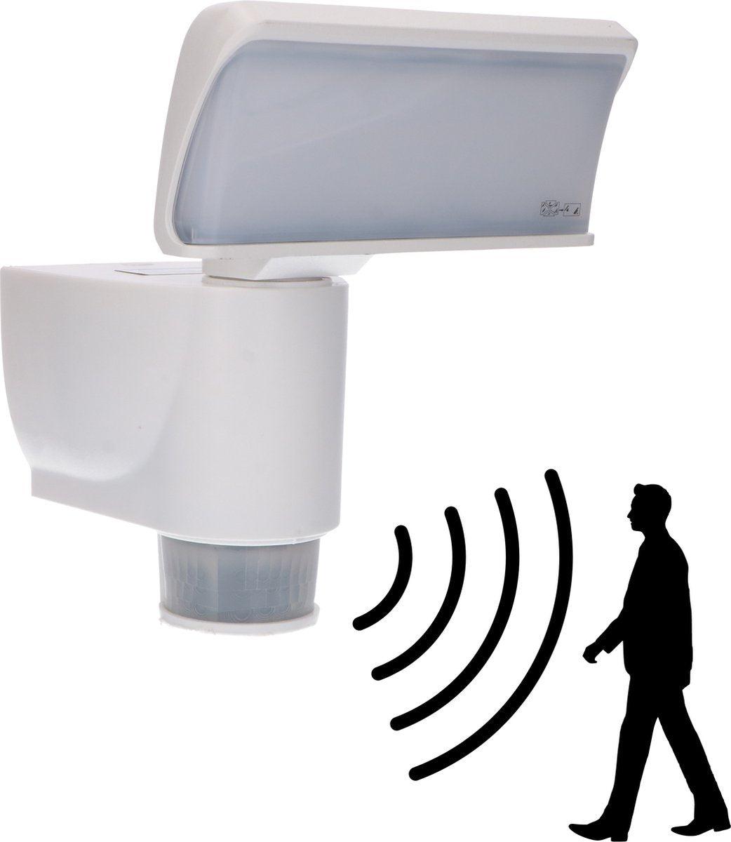 LED-Wandleuchte, 1100 Lumen, 18 W, kaltweiß (4000 K), mit Bewegungsmelder und Körpererkennung, Schutzart IP44, weiß