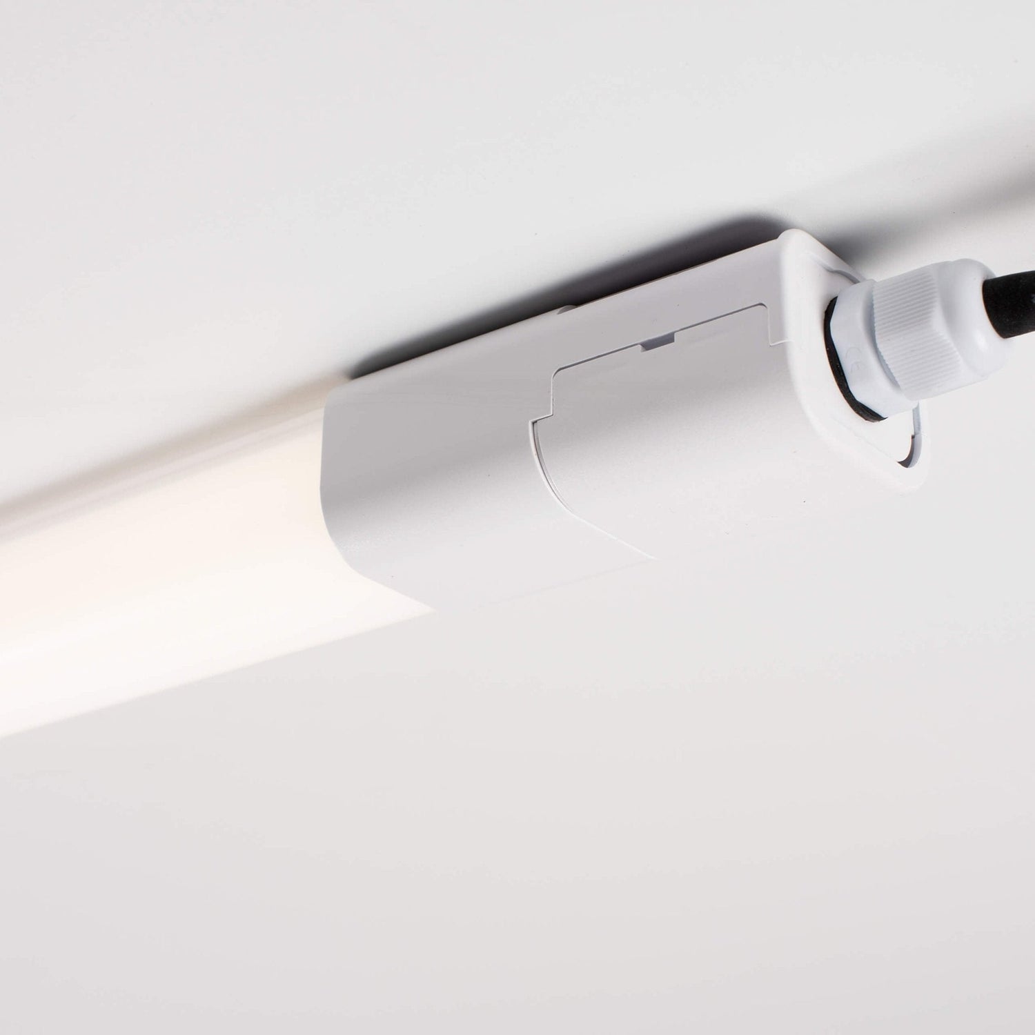 2er-Pack – LED-Leuchte, LED-TL-Beleuchtung, komplett, 120 cm – geeignet für den Außen- und Innenbereich – 2420 lm