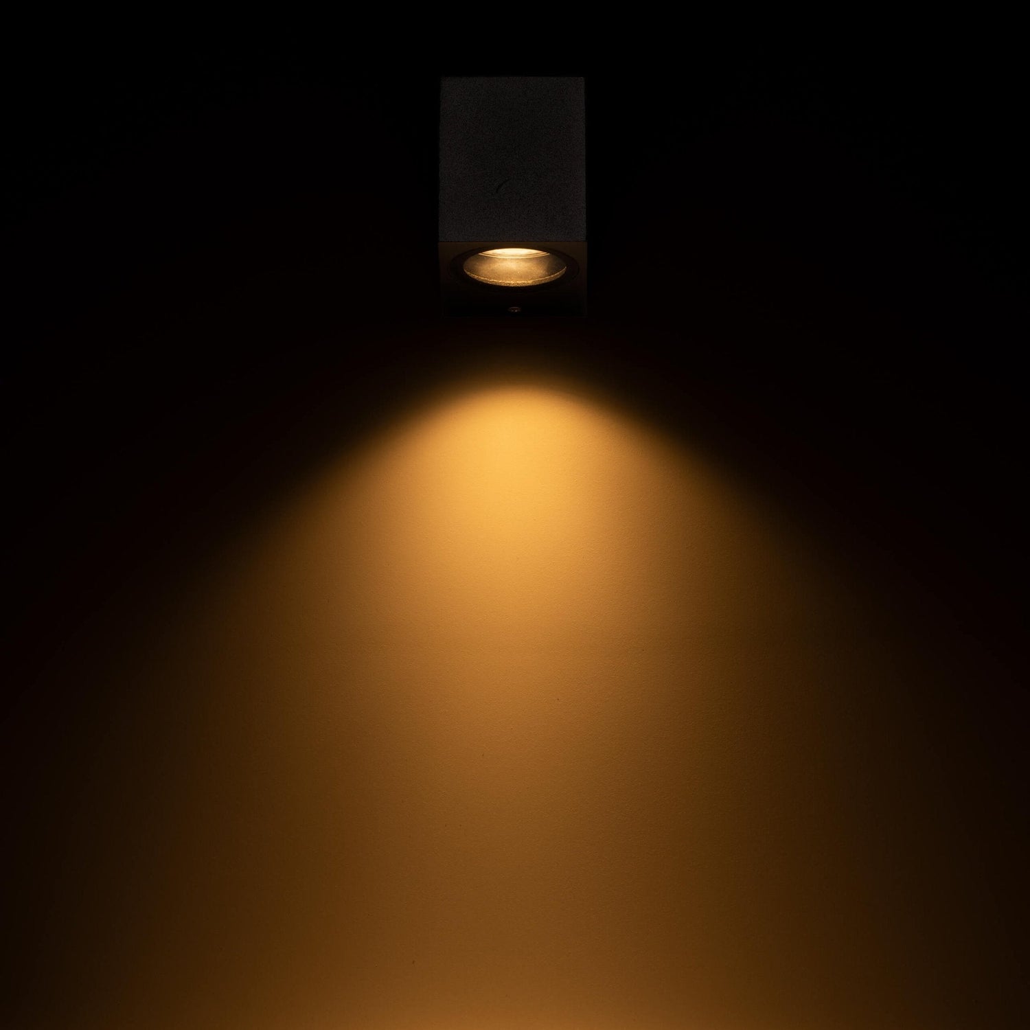 NØRD Down - LED's Light LED-Wandleuchte für den Außenbereich mit GU10-Fassung - Quadratisch - IP44 - Schwarz - Modell Rome