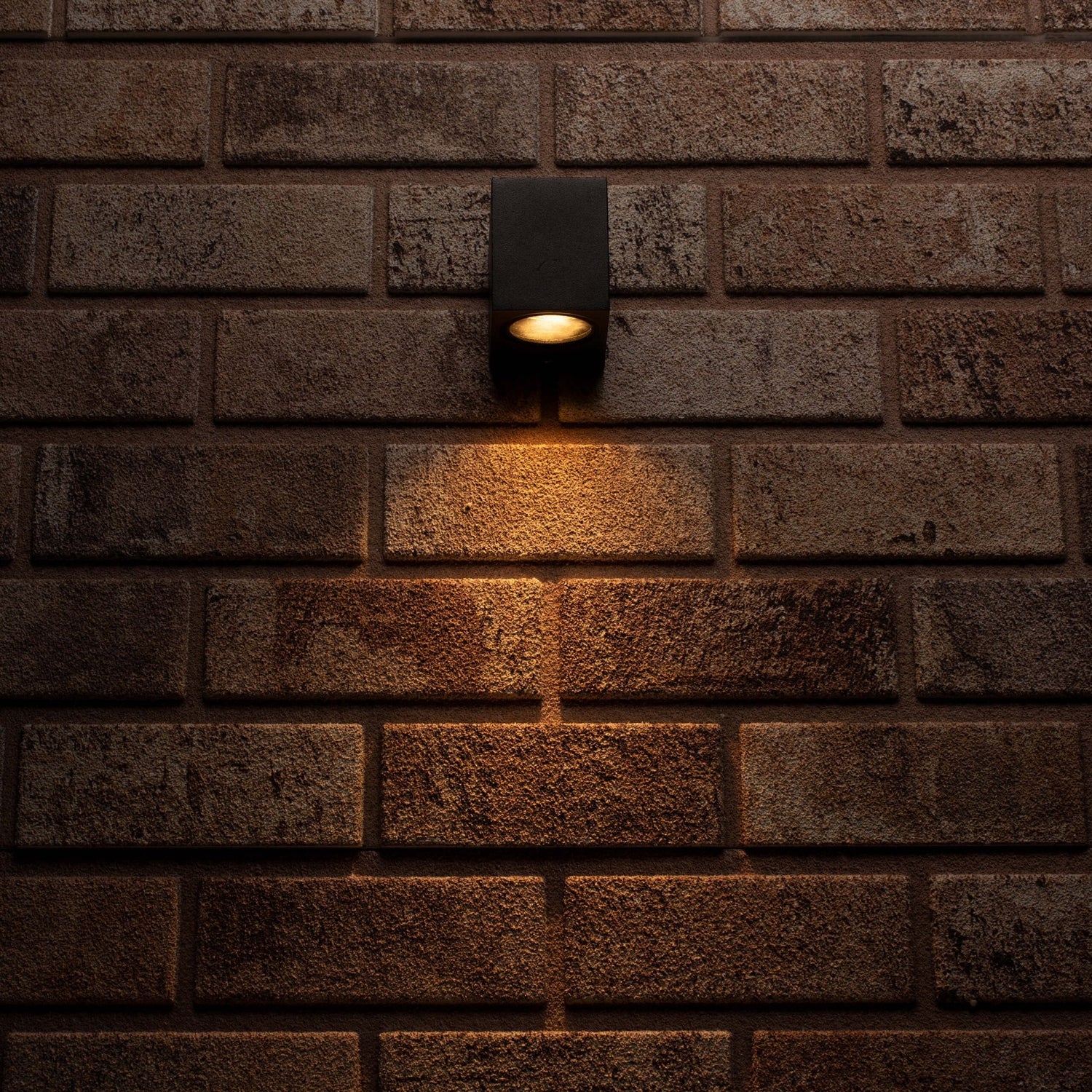 NØRD Down - LED's Light LED-Wandleuchte für den Außenbereich mit GU10-Fassung - Quadratisch - IP44 - Schwarz - Modell Rome