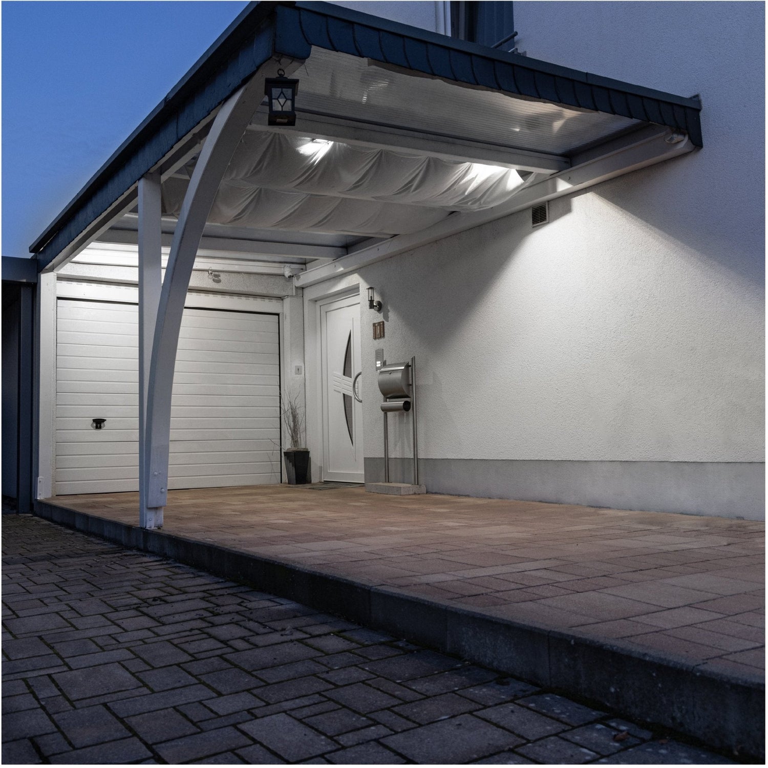 LED-Flutlicht 900 mit Halterung - Universell für den Innen- und Außenbereich - 10W