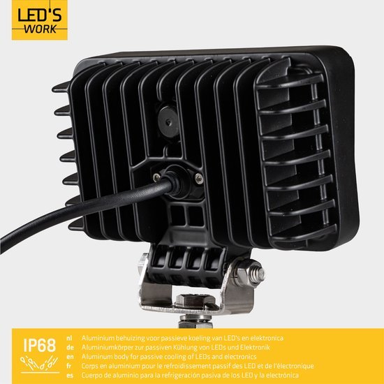 LED's Arbeitsscheinwerfer für Fahrzeuge - Geeignet für Traktor, LKW, Auto, Bus und Schiff - 45W