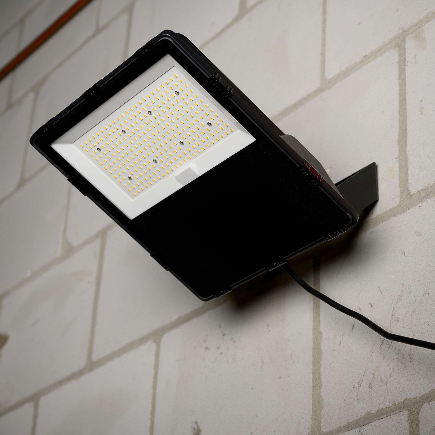 Premium-LED-Flutlicht 100 W – 30 Jahre Lebensdauer – IP66 wasserdicht – 16.000 lm