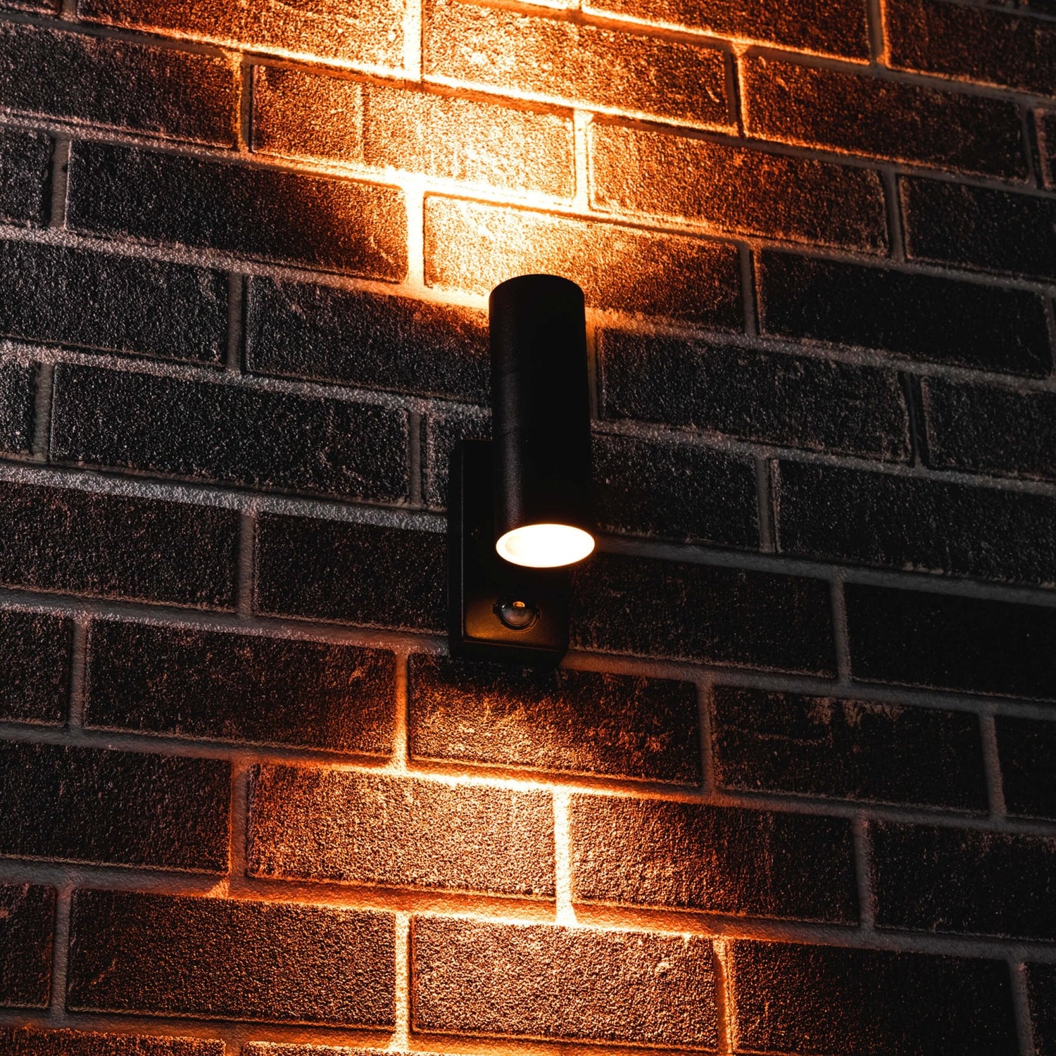LED's Light RVS LED-Außenleuchte mit Bewegungsmelder - 2 Lichter auf & ab - IP44 - Schwarz