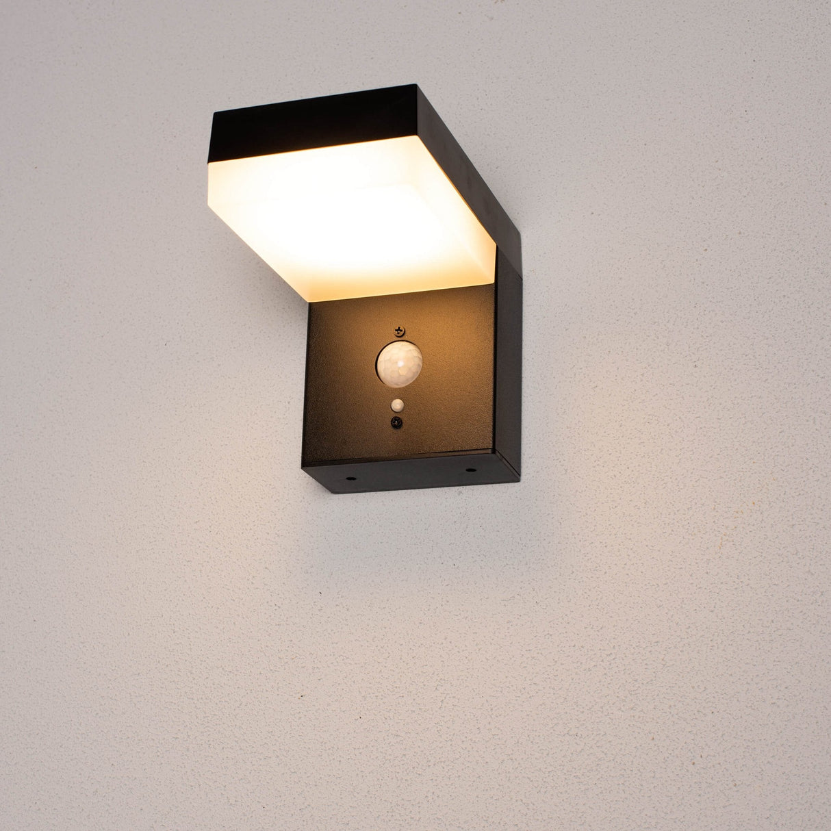 LED-Wandleuchte von LED's Light RVS mit Solarbetrieb und Bewegungsmelder – Kabellos – Quadratisch – 3 Modi – Schwarz