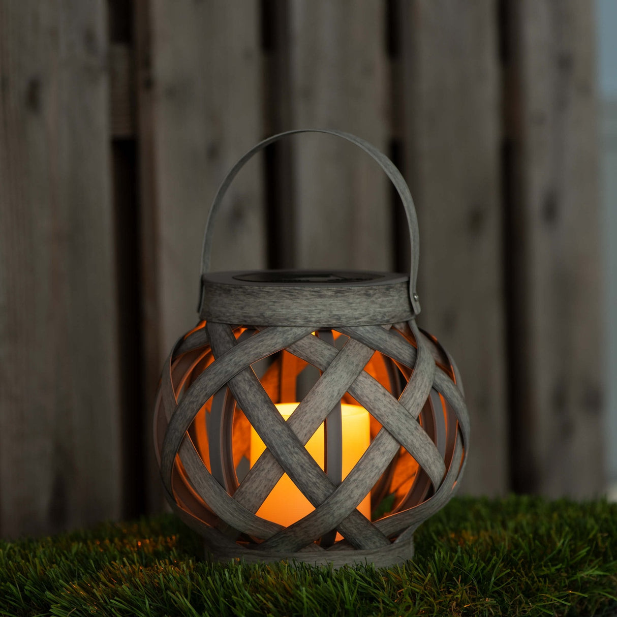 Solar-LED-Kerzen-Tischlampe mit Sensor - Automatisches Ein-/Ausschalten - IP44 - 15 cm