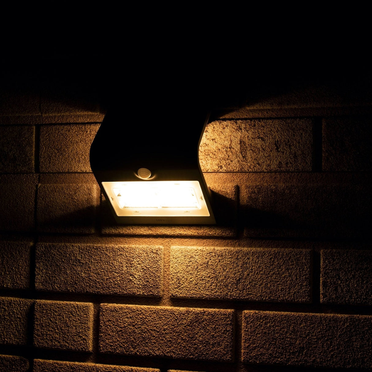 LED's Light Solar LED Außenlampe mit Bewegungsmelder 400 - 3 Leuchtmodi - Automatisches An/Aus - Schwarz