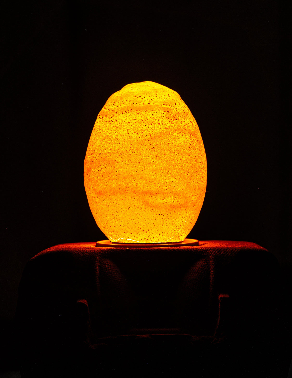 Special edition LED lamp, eivormig, warm oranje licht, geschikt voor binnengebruik