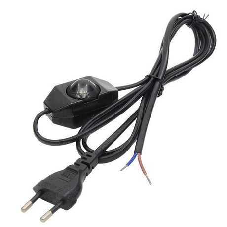 Zwart stekkersnoer met dimmer voor LED verlichting, ideaal voor sfeervolle verlichting in huis.
