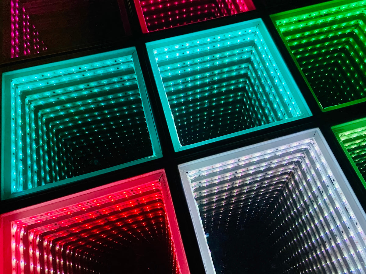green and red glass panel