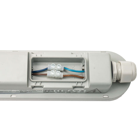LED-Leuchte TL, 2500 Lumen, 18 W, Kaltweiß (4000 K), Schutzart IP65 (wasserdicht), 120 cm, 2 Stück