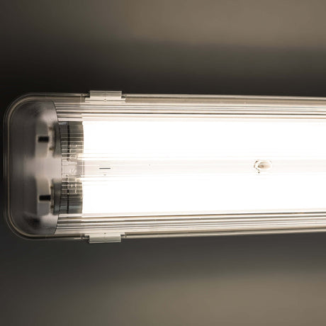 LED-Doppelleuchte, feuchtigkeitsbeständig, 60 cm – 2220 Lumen – 12 W – Kaltweiß (4000 K) – Schutzart IP65 – IK08 – Inkl. 2 LED-Röhren
