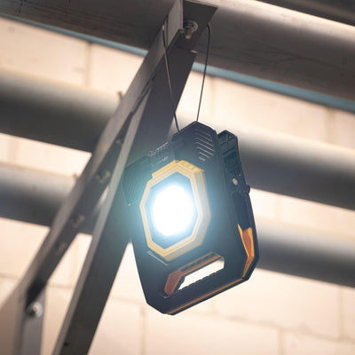 LED-Arbeitsleuchte mit Akku, 1500 Lumen – Tageslichtweiß (6000 K) – Wiederaufladbar – Dimmbar – Schutzart IP54 – Magnetisch – IK07