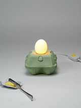 EggboxLAMP Mint LED lamp in eivorm met groene voet en zachte verlichting voor sfeervolle ruimtes