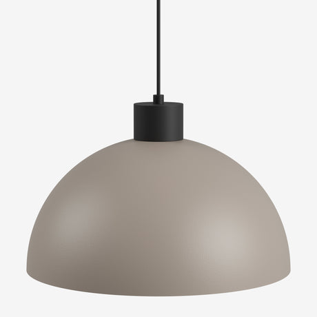 Studio Monton hanglamp bowl led met een strakke, ronde vorm en een neutrale kleur