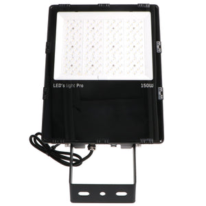 LED schijnwerper koelwit 4000K - 150W 19500 lumen - IP66 waterdicht corrosiebestendig C4 - zwart
