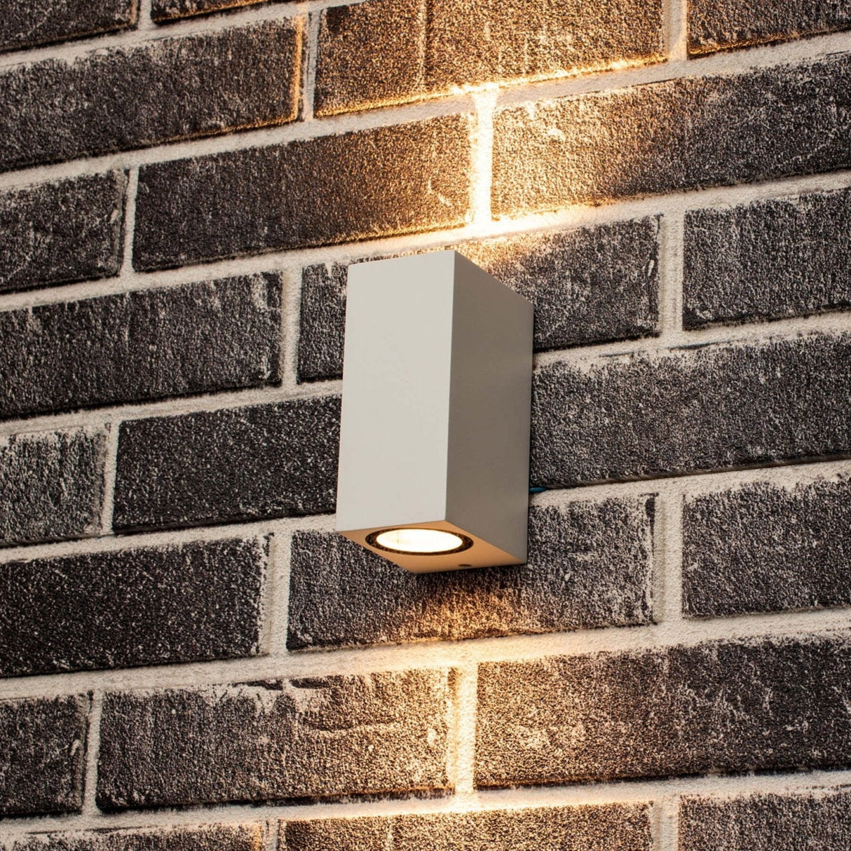 NØRD Up&amp;Down - LED's Light LED-Außenleuchte mit GU10-Fassung - Rechteckig - IP44 - Weiß - Modell Mailand