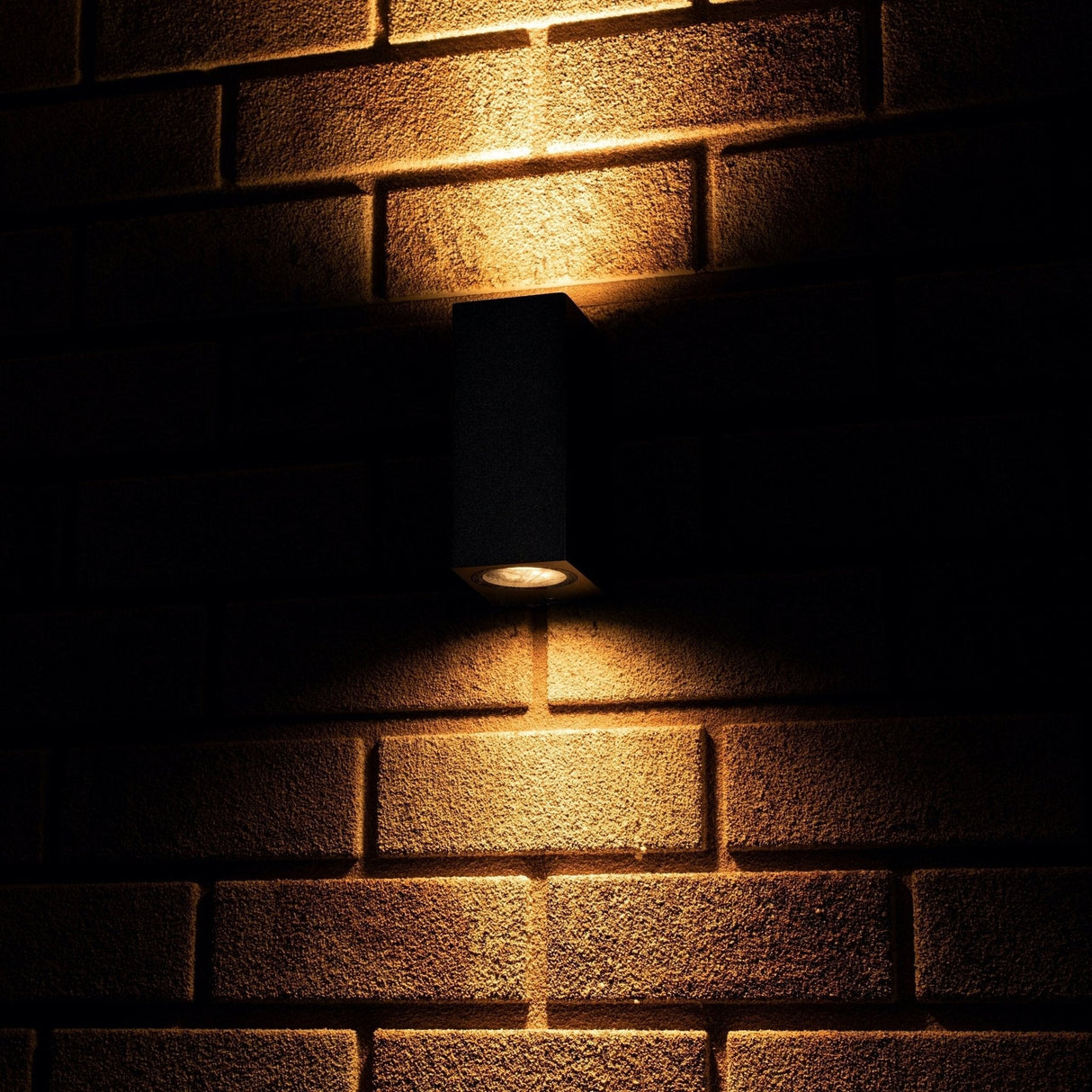 NØRD Up&amp;Down - LED's Light LED-Außenleuchte mit GU10-Fassung - Rechteckig - IP44 - Schwarz - Modell Mailand