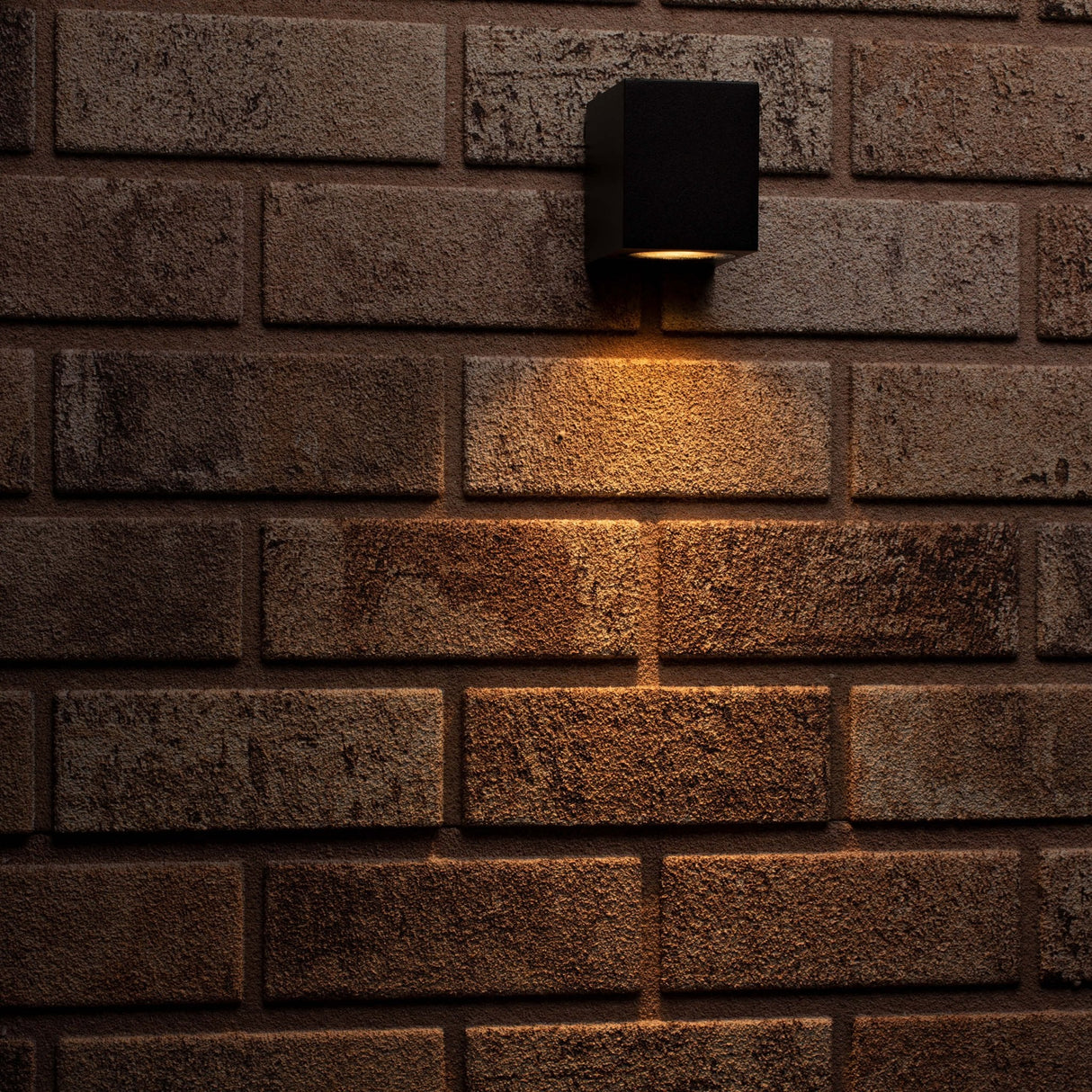 NØRD Down - LED's Light LED-Wandleuchte für den Außenbereich mit GU10-Fassung - Quadratisch - IP44 - Schwarz - Modell Rome