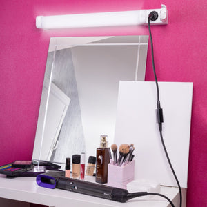 LED Lichtbalk met Stopcontact 60cm 1700 Lumen - 15W - Dimbaar - 3 Lichtkleuren - IP44 Badkamer