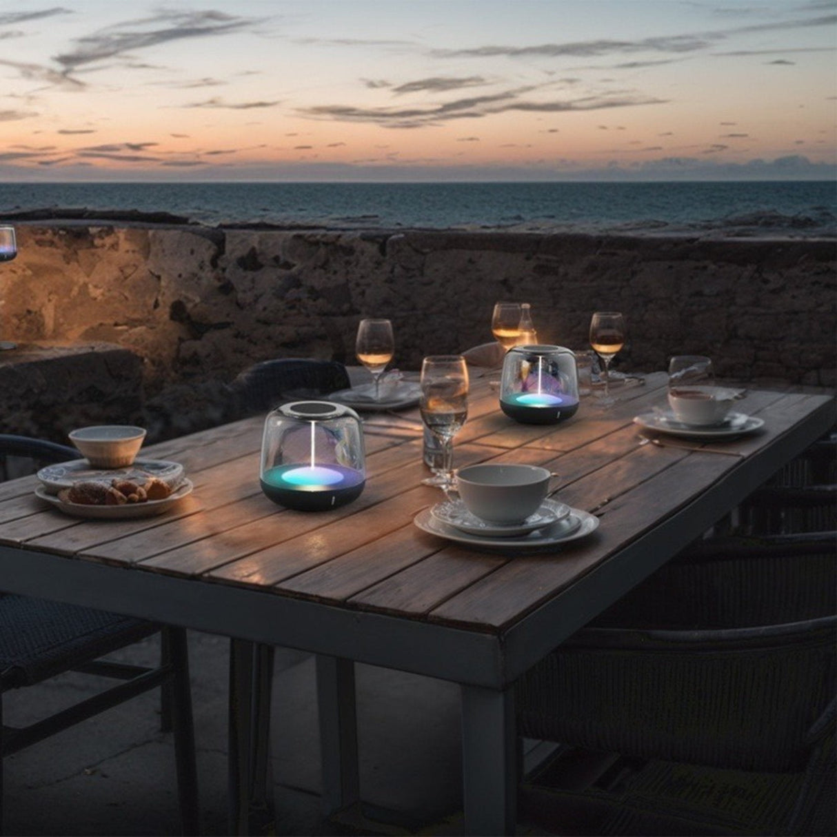 LED's Light Wiederaufladbare Tischleuchte mit Akku - Lichtspirale - Indoor &amp; Outdoor - RGBW