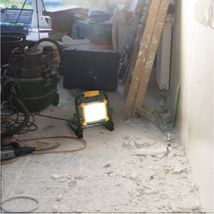 LED Work Lamp 3900 lumens - 30W - Cool white 4000K - Foldable - IP65 - IK08 - 3m cable
