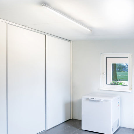 LED-Leuchte TL, 120 cm, 2160 Lumen, 18 W, Tageslichtweiß (6500 K), Schutzart IP65, wasserdicht, 120 lm/W