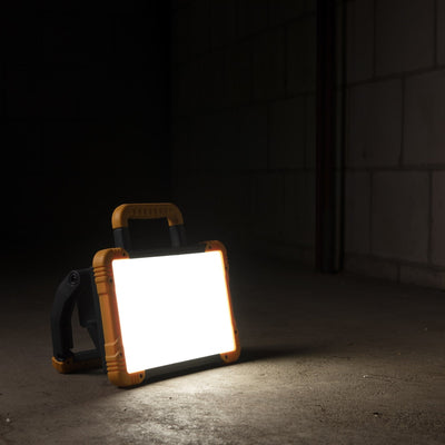 Accu Werklamp 1500 lumen, Hybride Oplaadbaar, Koelwit 5000K