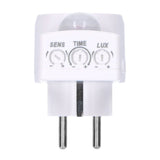 LED-Licht-Bewegungsmelder mit Steckdose – 10 Meter Reichweite – inkl. Tageslichtsensor