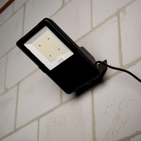 LED Schijnwerper - 4650 Lumen - 30W - Koelwit 4000K - IP66 - Zwart - 230V