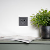 Reflex-Einsatzplatte für Wandsteckdose mit 2 USB-Anschlüssen – Schwarz