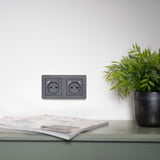 Reflex-Einsatzplatte für Wandsteckdose mit 2 USB-Anschlüssen – Schwarz