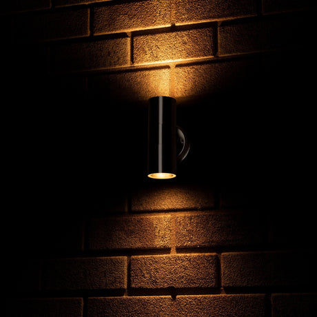 LED-Außenwandstrahler – 2x GU10-Fassung – Nach oben und unten gerichtetes Licht – Schutzart IP44 – Edelstahl – Silber