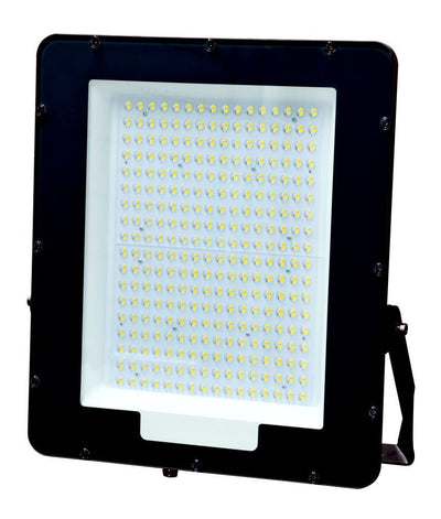 LED-Flutlicht 500 W – 70.000 Lumen – Kaltweiß 4000 K – Schutzart IP65 IK08 – Profi-Ausführung – 5 Jahre Garantie