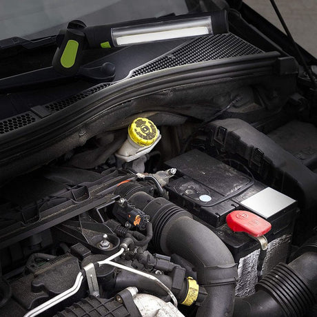 Smartwares LED-Arbeitsleuchte mit Akku und Haken – drehbar und neigbar – kabellos – Schwarz