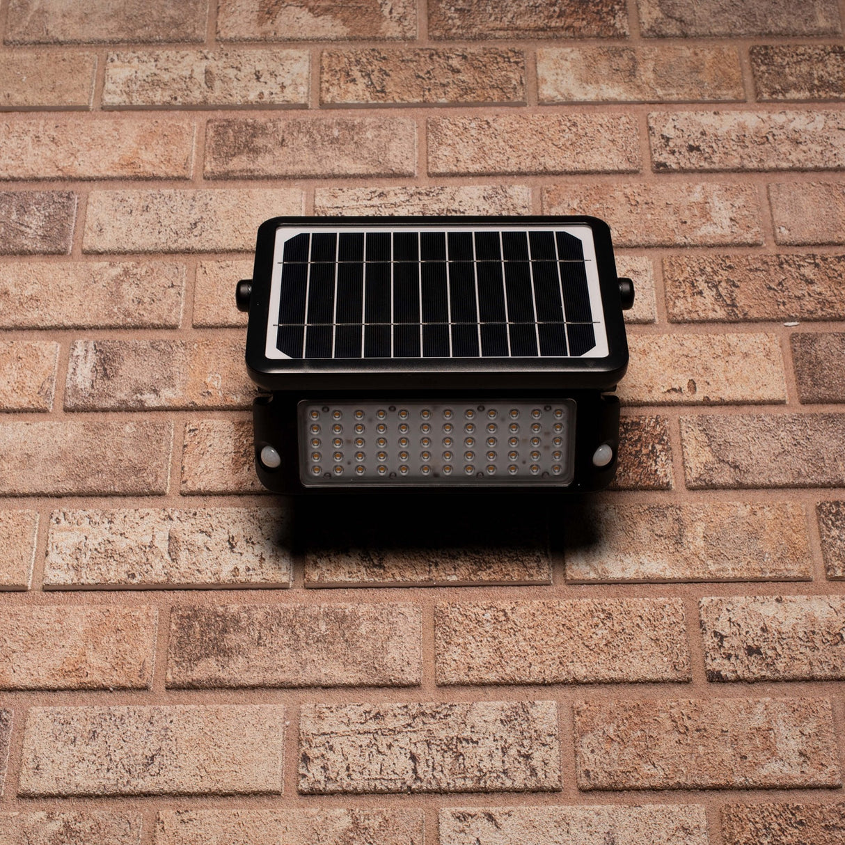 LED's Light Solar LED Schijnwerper met Bewegingssensor - 3 standen - Draadloos - 1080 Lumen - Zwart