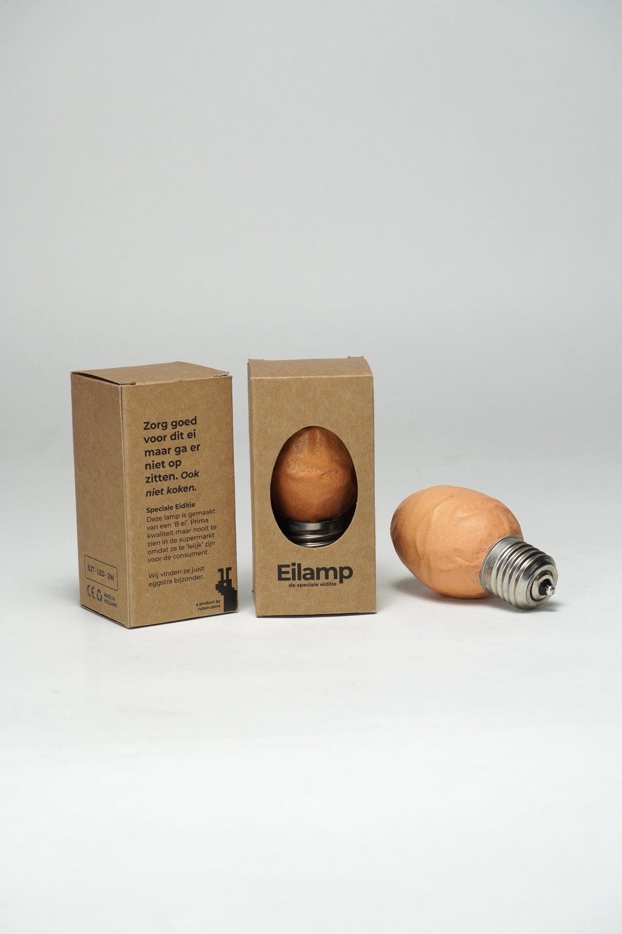 Special edition LED lamp van Egglamp met unieke vorm en verpakking, ideaal voor decoratie