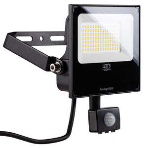 30-W-LED-Flutlicht mit Sensor – 4100 Lumen – Kaltweiß (4000 K) – PIR-Bewegungsmelder – Schutzart IP65 – Schwarz