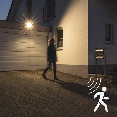 50-W-LED-Flutlicht mit Sensor – 6850 Lumen – Kaltweiß (4000 K) – PIR-Bewegungsmelder – Schutzart IP65 – Schwarz